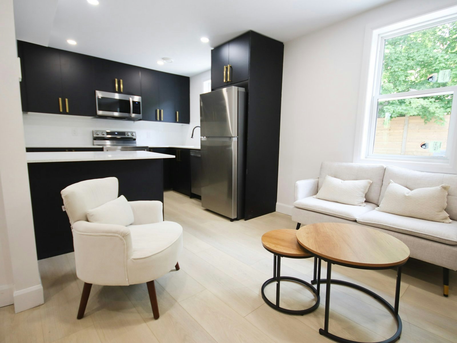 9-269 Madison Avenue South, Kitchener, ON, N2M 3H5 - 2