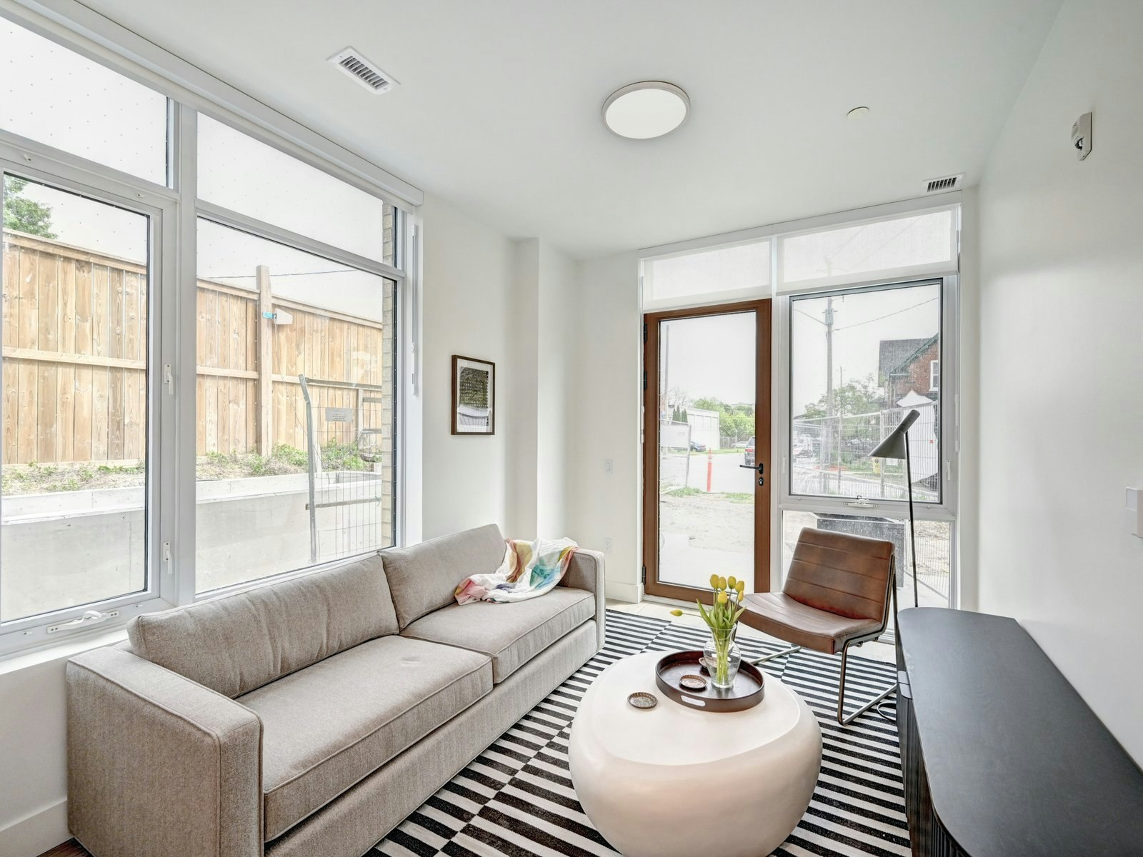 2 Bed-415 Duke Street W, Kitchener, ON, N2H 0E6 - 18