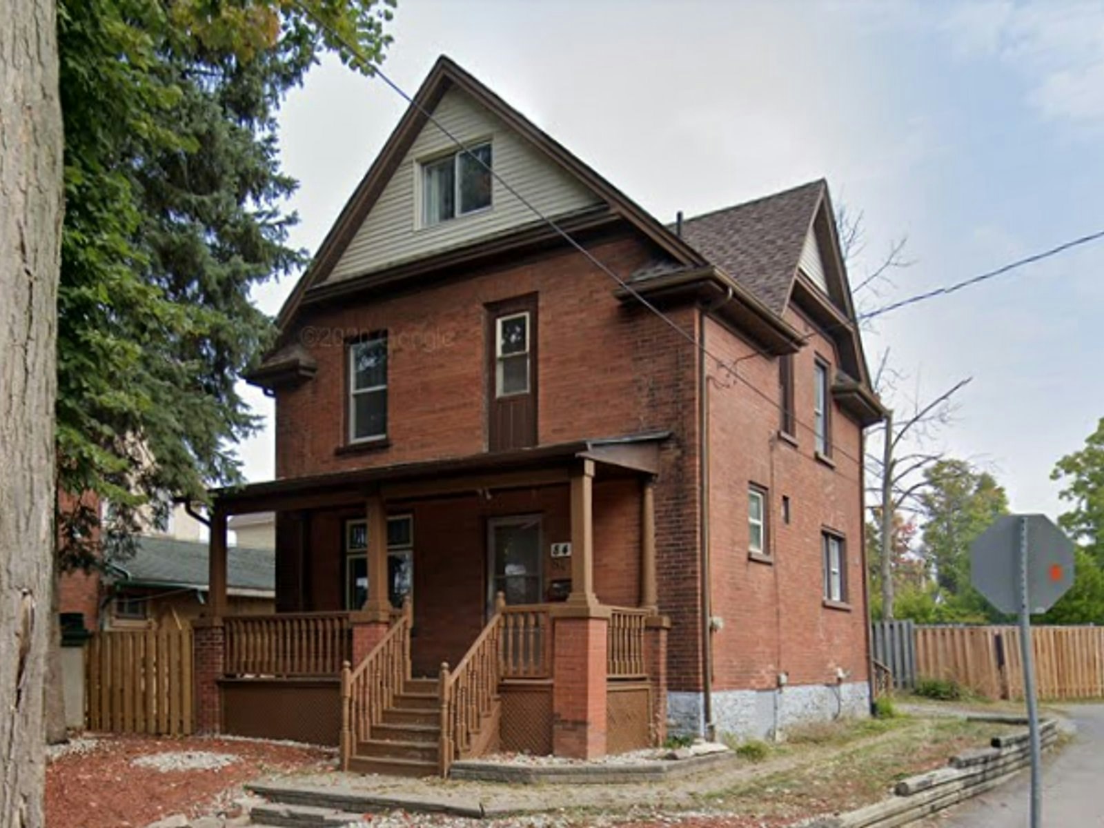 B-84 Ahrens Street W, Kitchener, ON, N2H 4C1 - 2