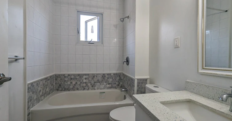 B-84 Ahrens Street W, Kitchener, ON, N2H 4C1 - 18