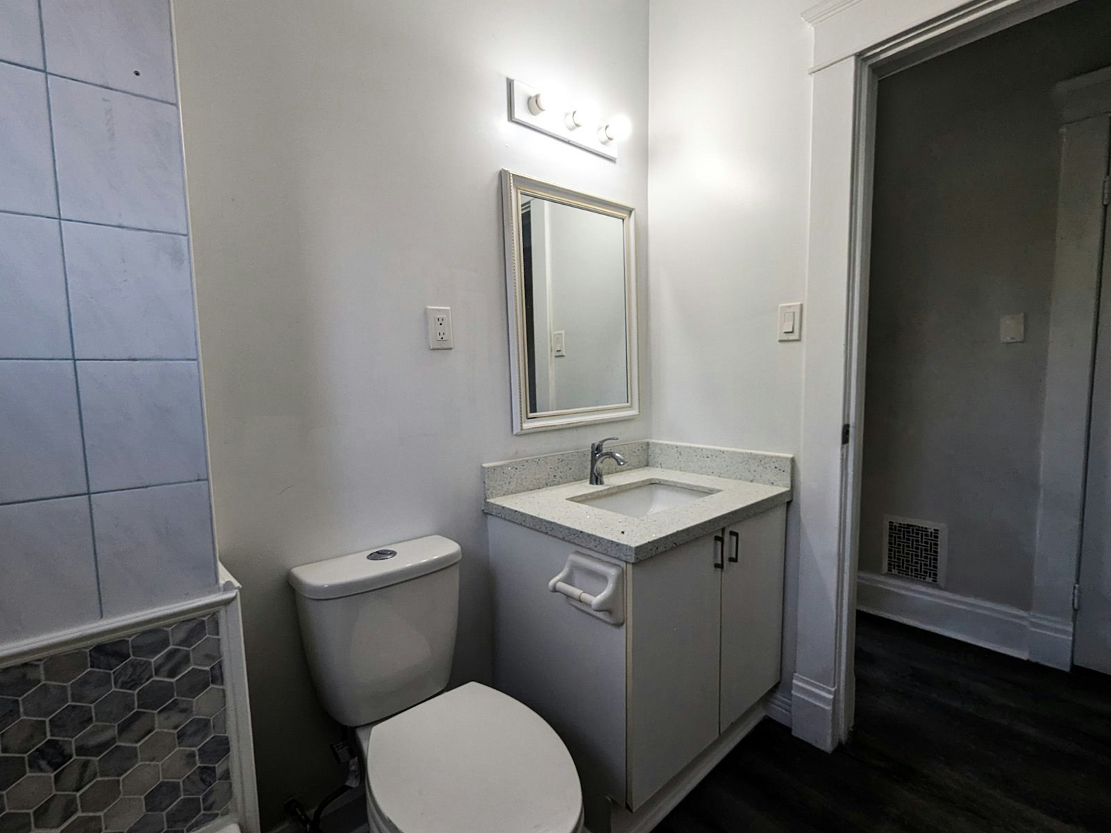 B-84 Ahrens Street W, Kitchener, ON, N2H 4C1 - 16