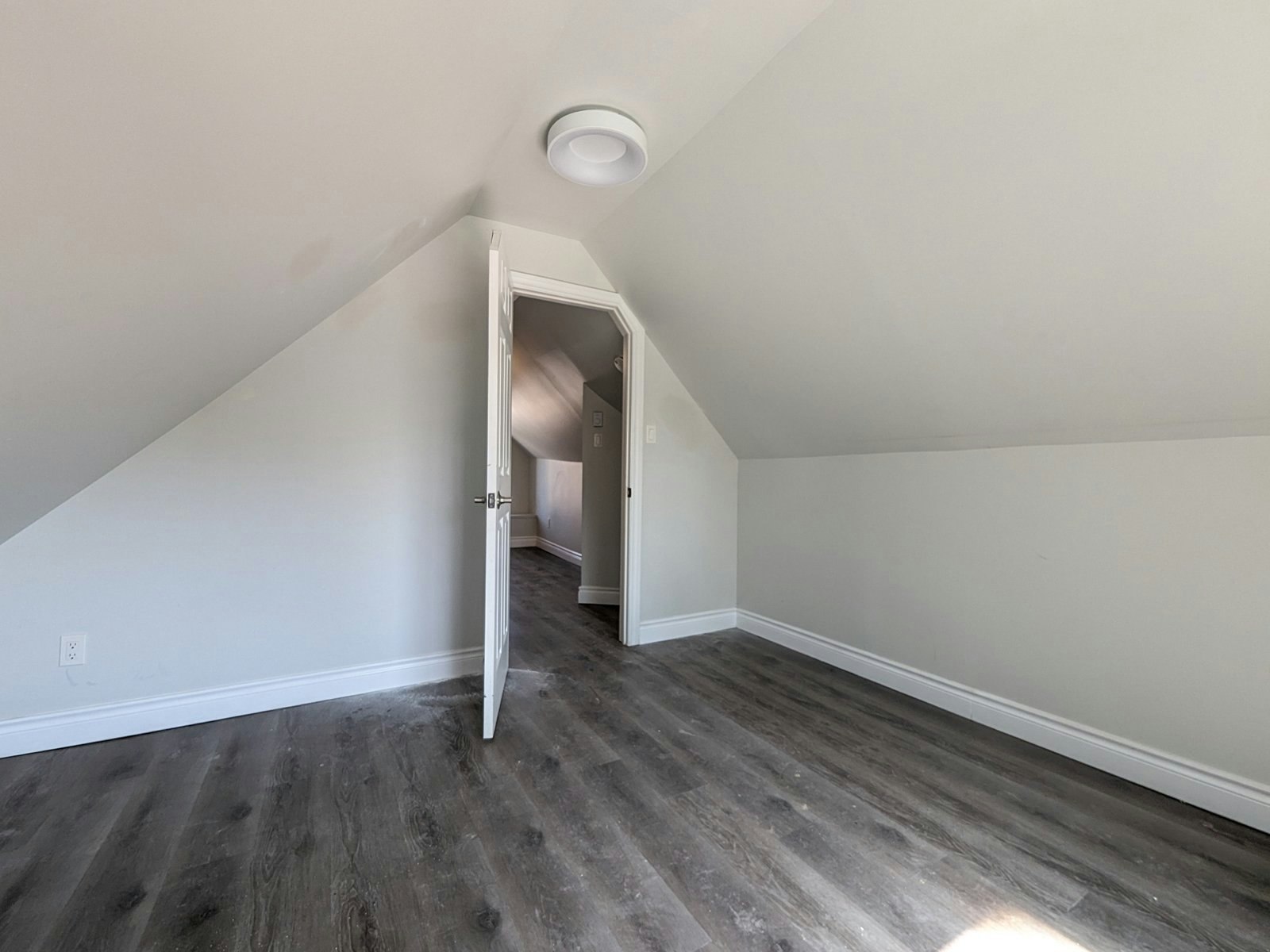 B-84 Ahrens Street W, Kitchener, ON, N2H 4C1 - 15