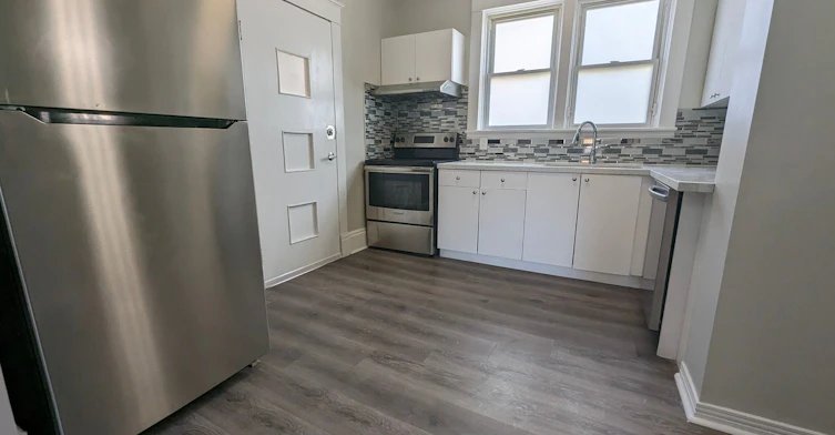 B-84 Ahrens Street W, Kitchener, ON, N2H 4C1