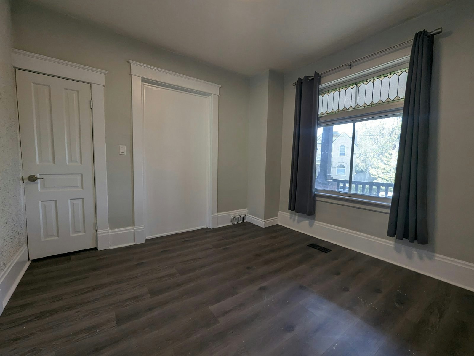 B-84 Ahrens Street W, Kitchener, ON, N2H 4C1 - 4
