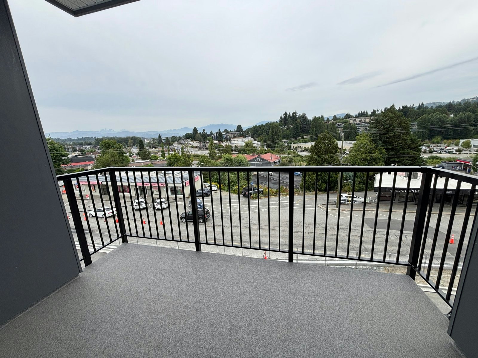 404-33816 South Fraser Way, Abbotsford, BC, V2S 2C5 - 9