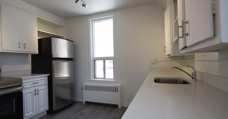 10-136 Weber Street E, Kitchener, ON, N2H 1C9 - 2