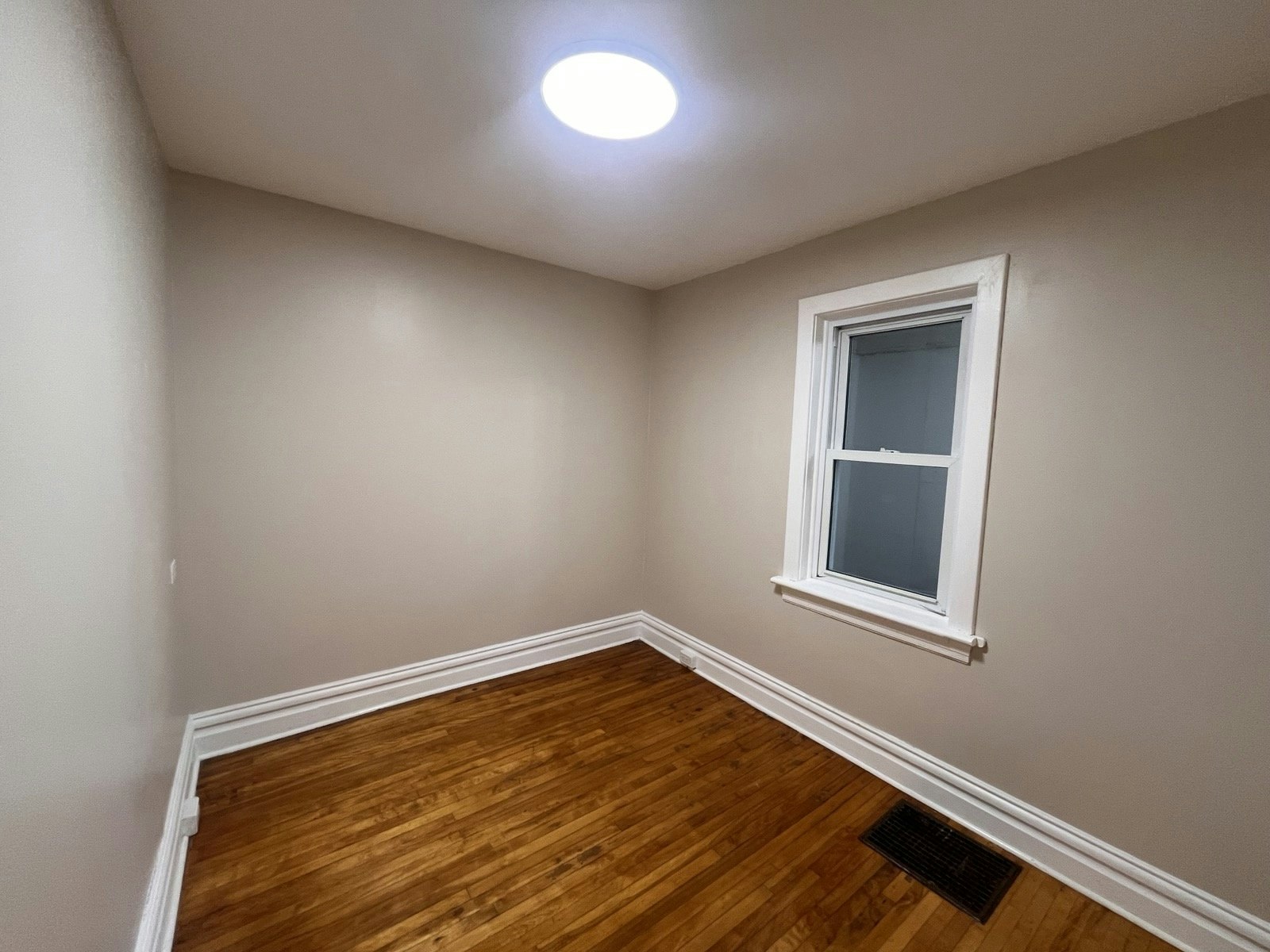 3 Bed-415 Eva Avenue, Greater Sudbury, ON, P3C 4N5 - 14