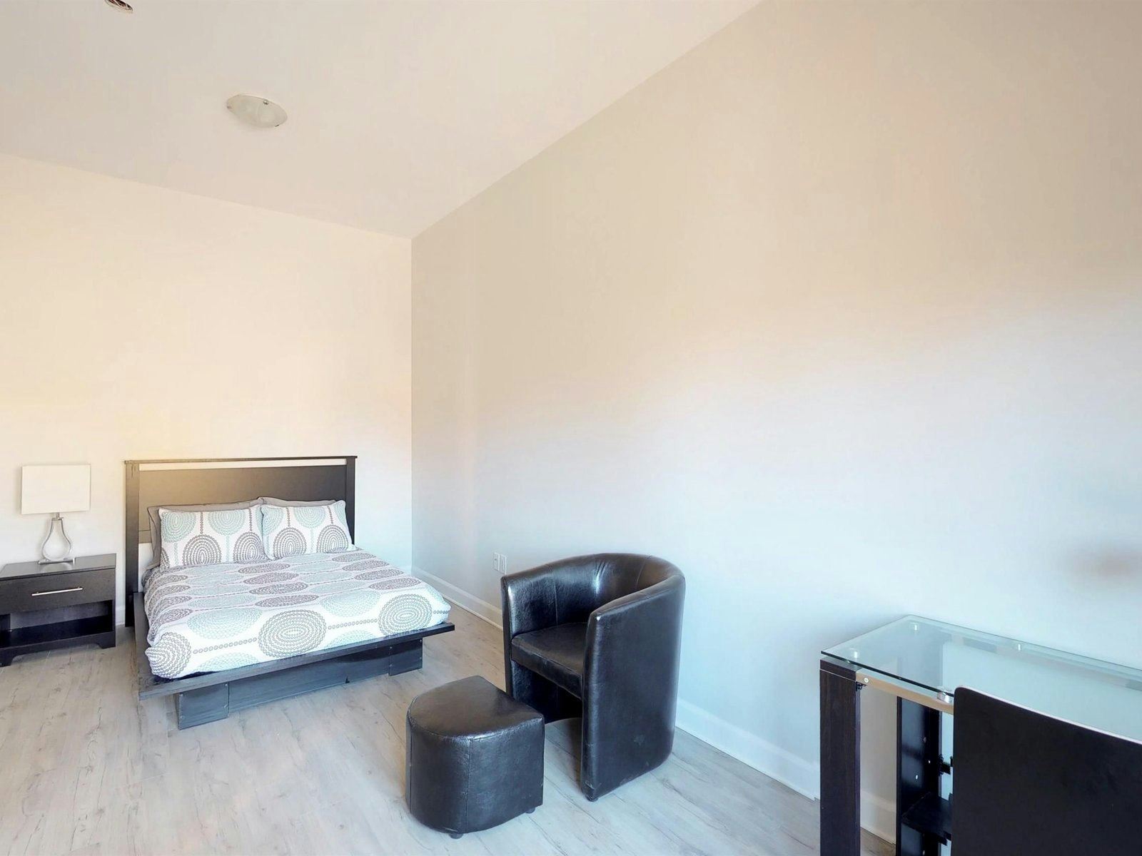 105-02D-115 Amaya Private, Ottawa, ON, K2A 3X7 - 4