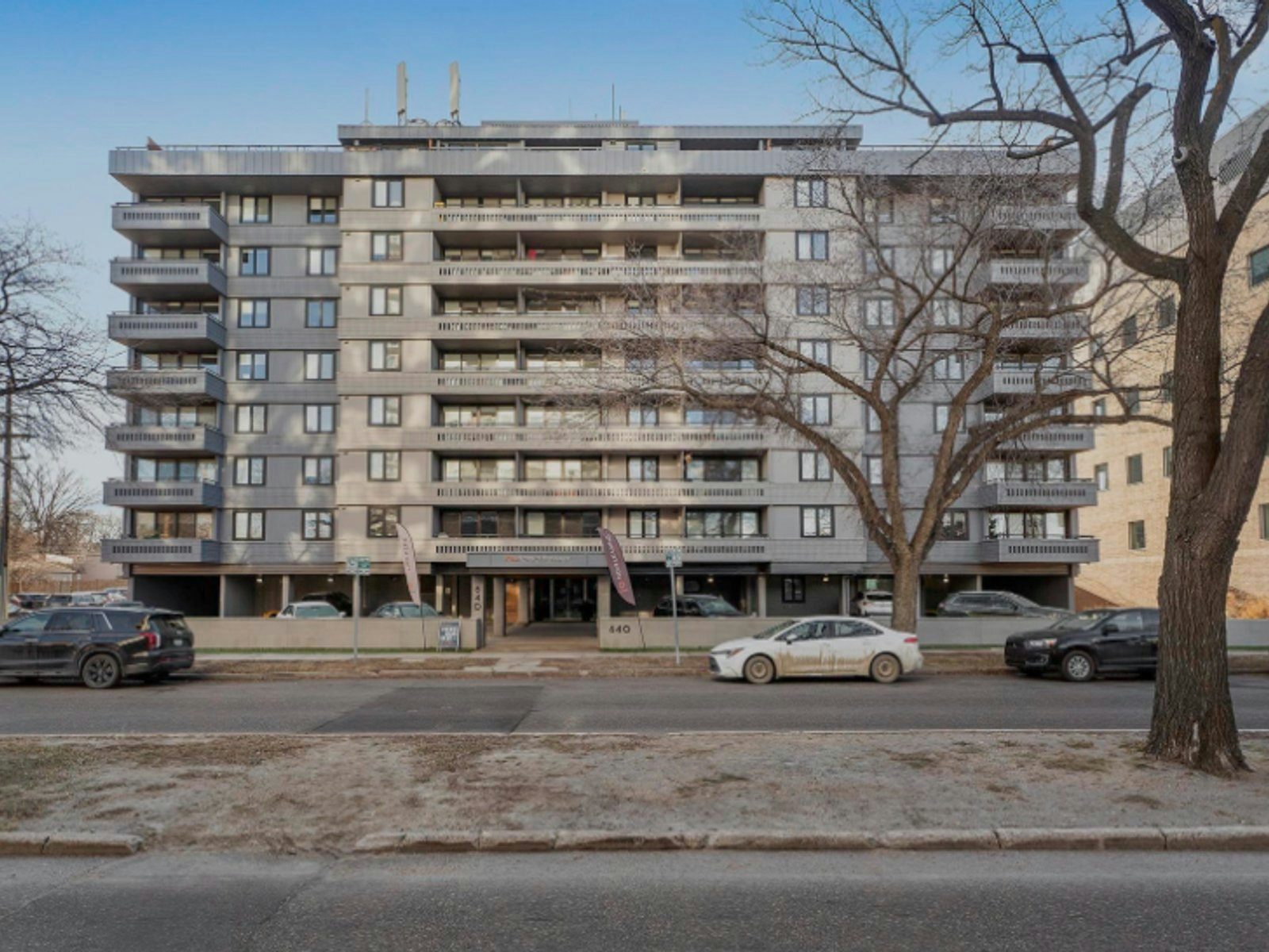 1 Bedroom + Den-640 Main Street, Saskatoon, SK, S7H 0J7 - 7