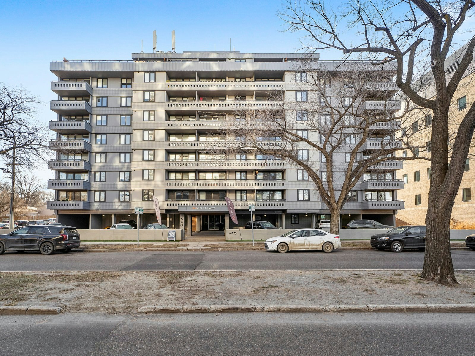 1 Bedroom + Den-640 Main Street, Saskatoon, SK, S7H 0J7 - 23