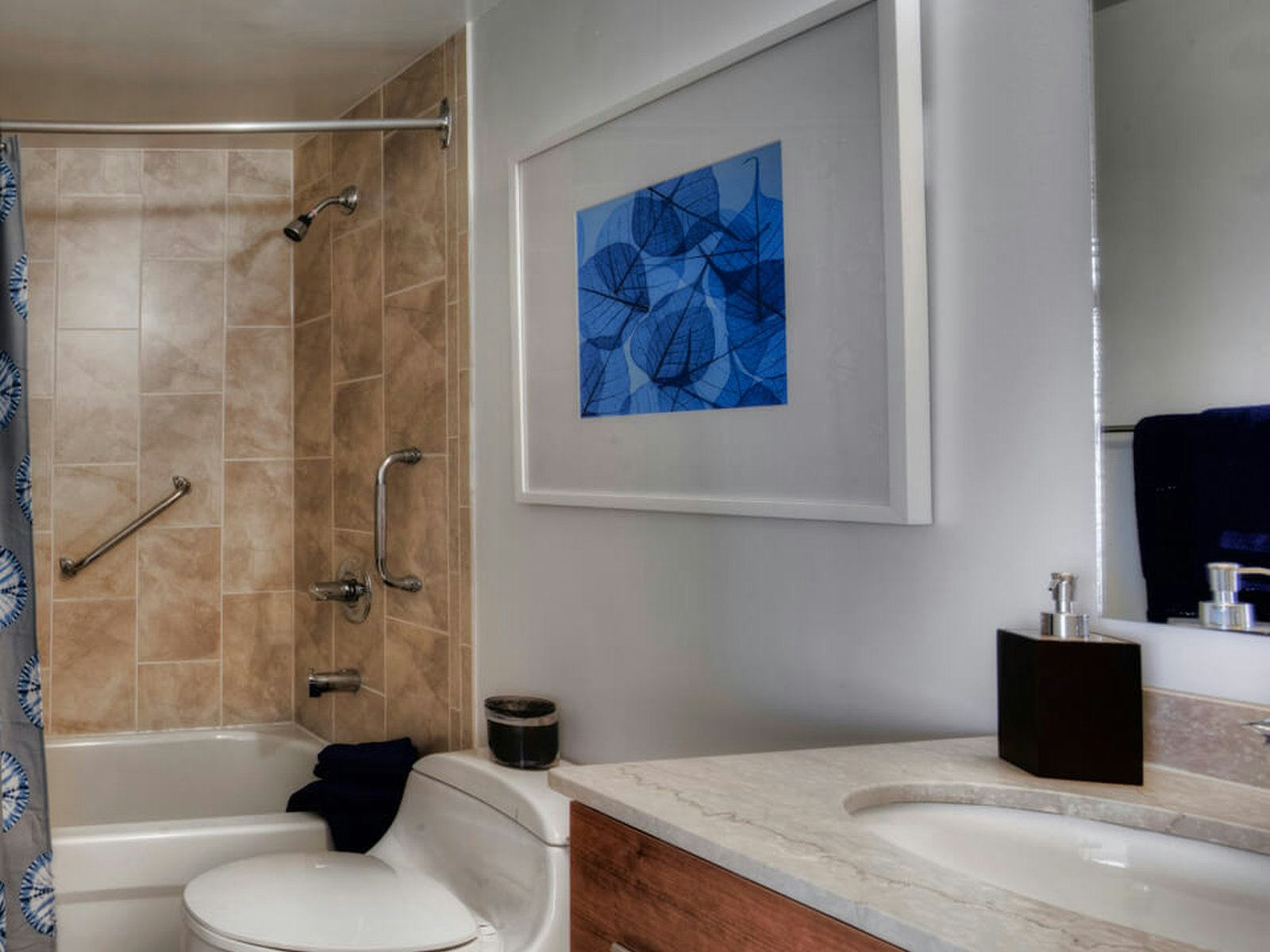 Three Bedroom-289 The Kingsway, Toronto, ON, M9A 3T9 - 10