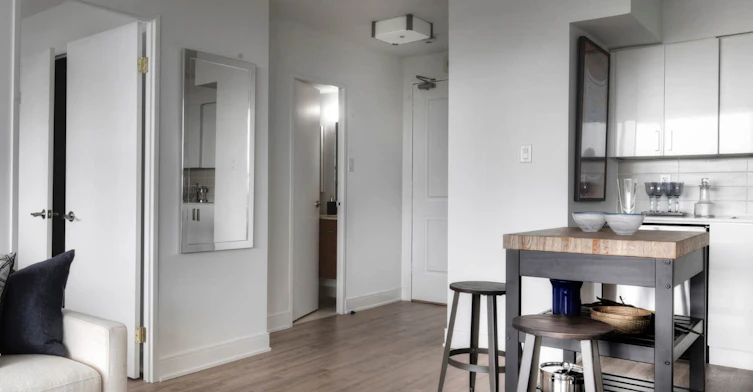 Three Bedroom-289 The Kingsway, Toronto, ON, M9A 3T9 - 2