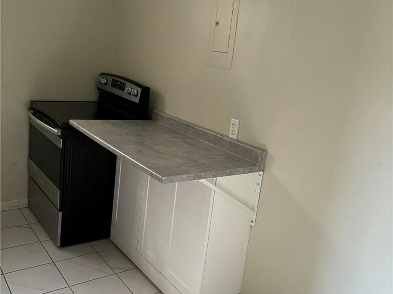 Unit 1-448 Arnley Street, Greater Sudbury, ON, P3C 1E9 - 2