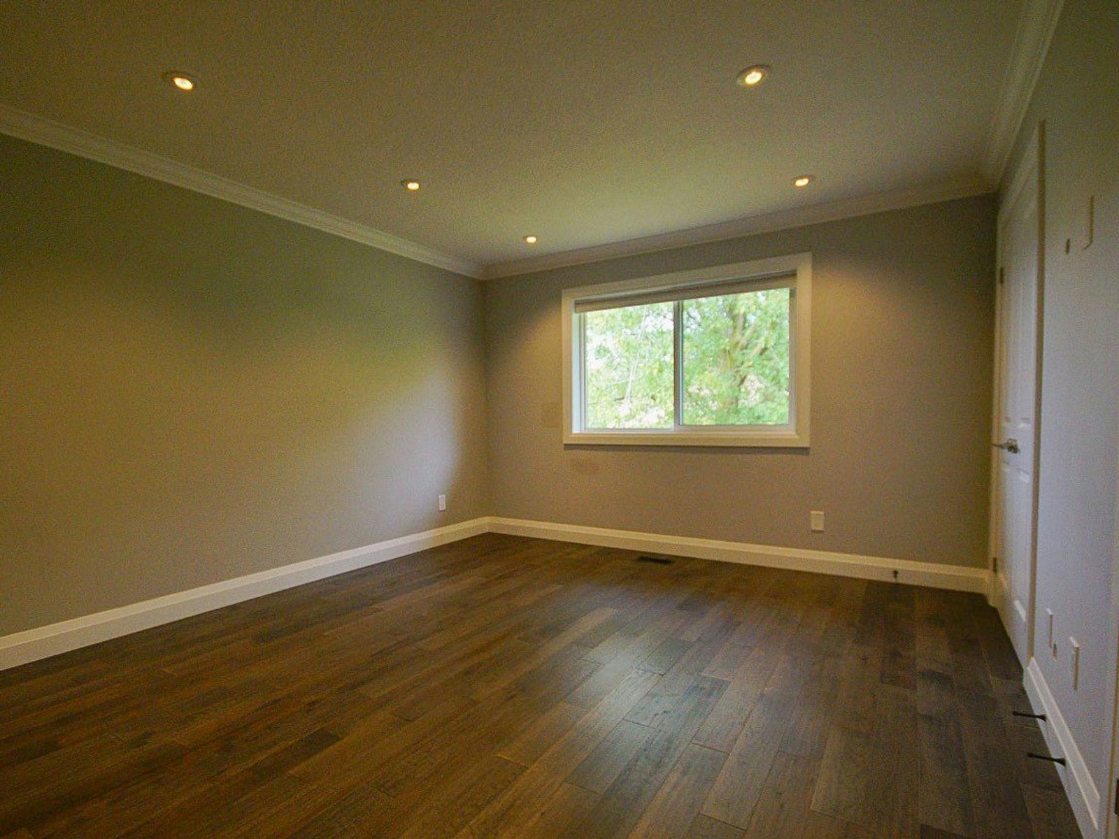 Main-430 New Dundee Road, Kitchener, ON, N2P 2N7 - 8