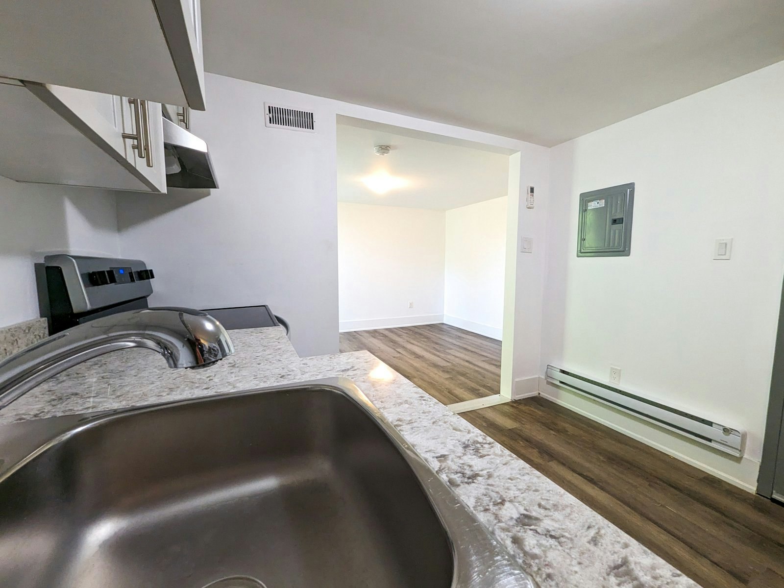 16-169 Lancaster Street W, Kitchener, ON, N2H 4T7 - 25