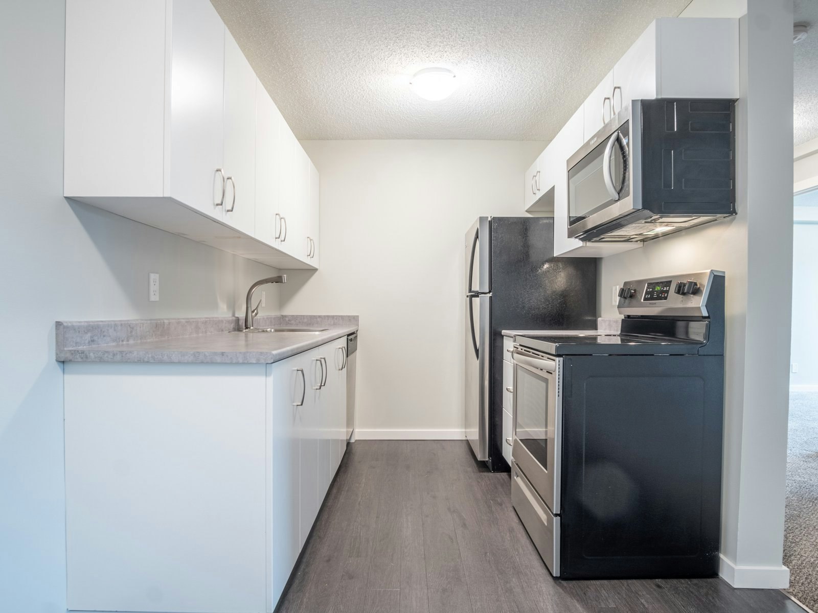 1 Bedroom & 1Bath-160 Pinehouse Drive, Saskatoon, SK, S7K 5H7