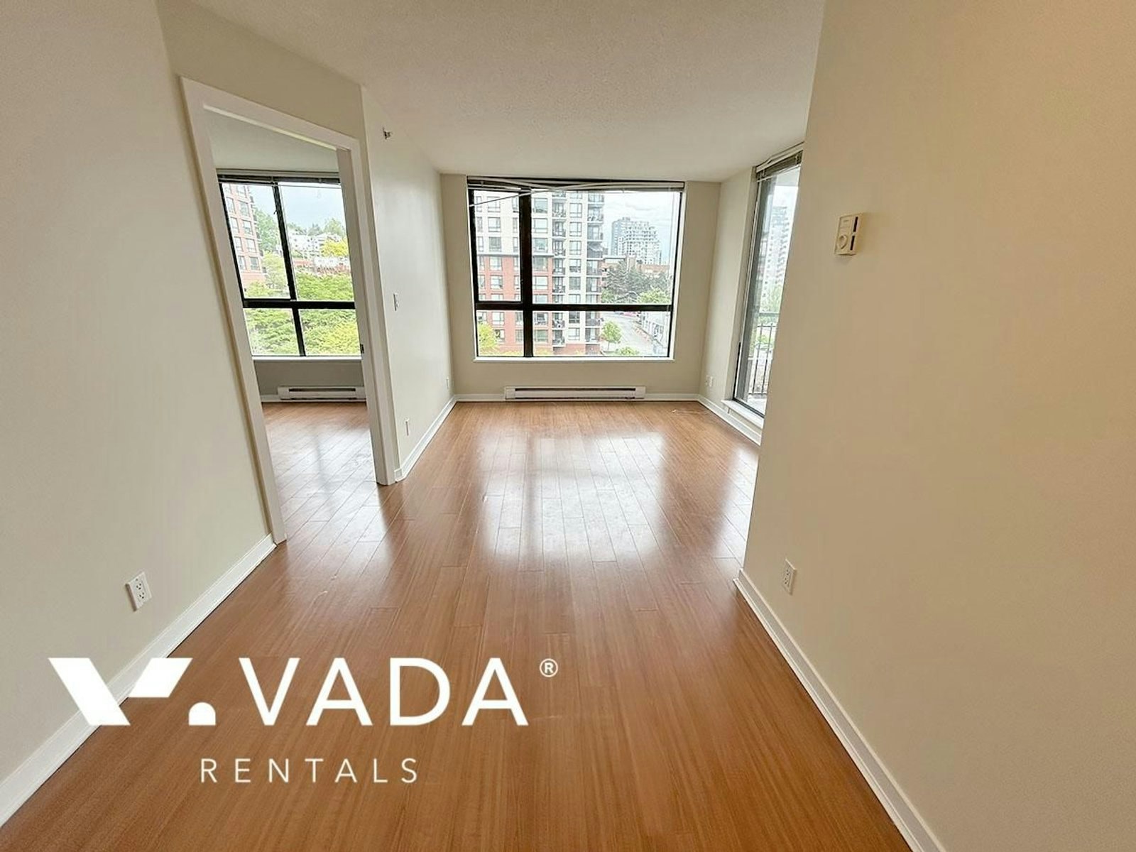 303-833 Agnes Street, New Westminster, BC, V3M 0B1 - 2