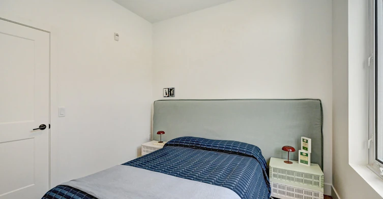 1 Bed + Den-415 Duke Street W, Kitchener, ON, N2H 0E6 - 13