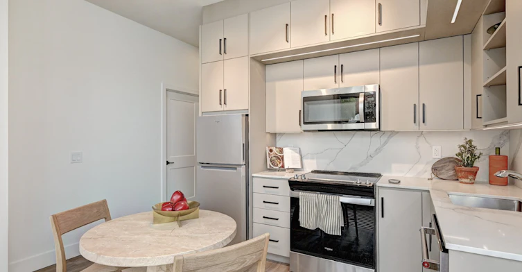 1 Bed + Den-415 Duke Street W, Kitchener, ON, N2H 0E6 - 10