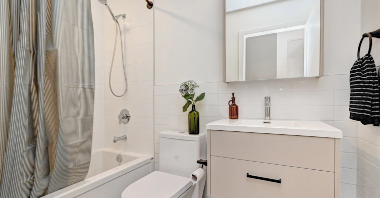 1 Bed + Den-415 Duke Street W, Kitchener, ON, N2H 0E6 - 17