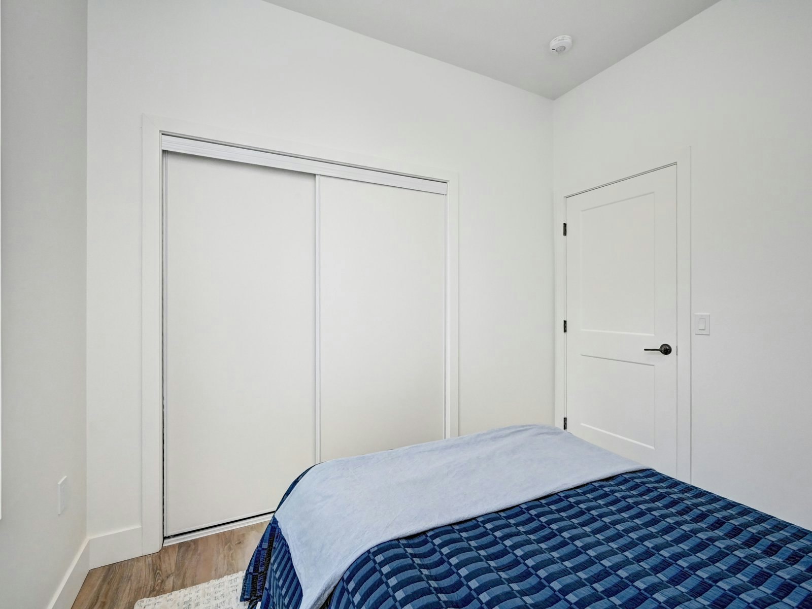 1 Bed + Den-415 Duke Street W, Kitchener, ON, N2H 0E6 - 28
