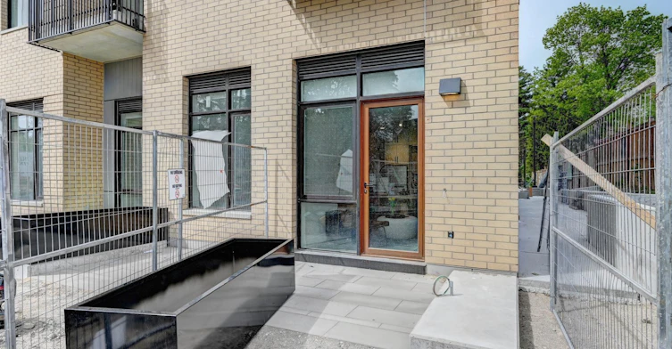 1 Bed + Den-415 Duke Street W, Kitchener, ON, N2H 0E6 - 22