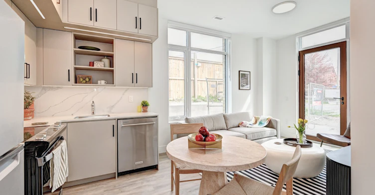 1 Bed + Den-415 Duke Street W, Kitchener, ON, N2H 0E6 - 29