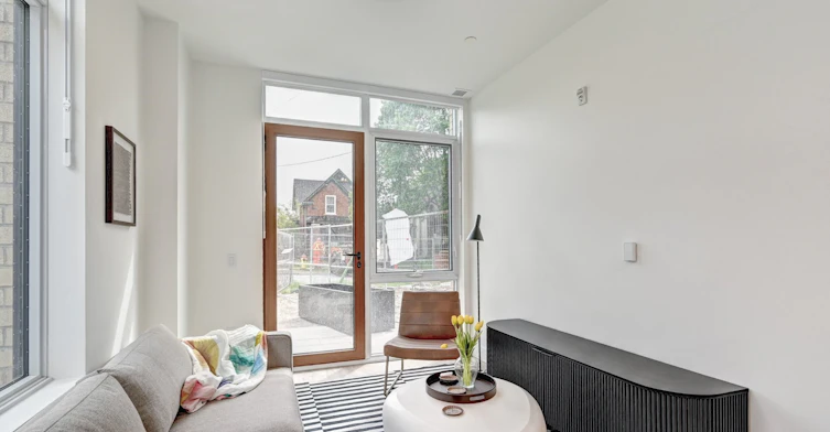 1 Bed + Den-415 Duke Street W, Kitchener, ON, N2H 0E6 - 12