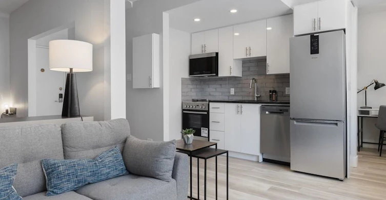 3-154 Osgoode Street, Ottawa, ON, K1N 6S5 - 2