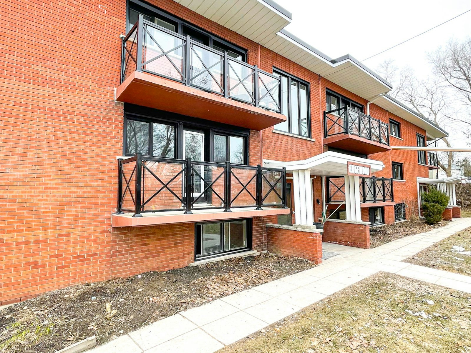 70-43 Montrose Avenue, Kitchener, ON, N2M 1Y1