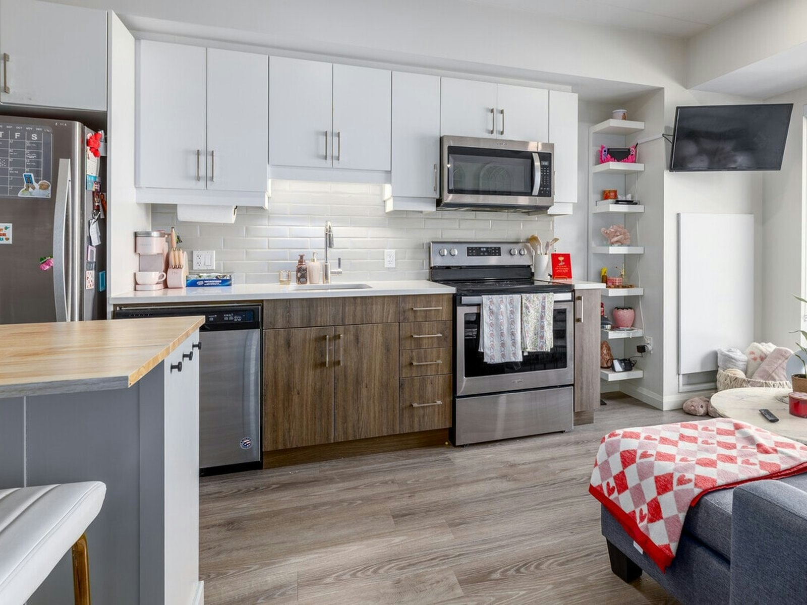 2 Bedroom-63 Scott Street, Kitchener, ON, N2H 0C3 - 6