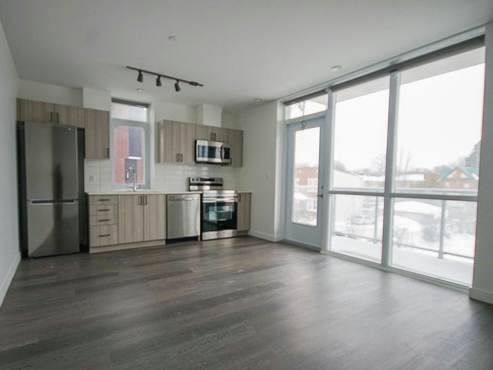 501-388 King Street E, Kitchener, ON, N2G 0C6 - 4