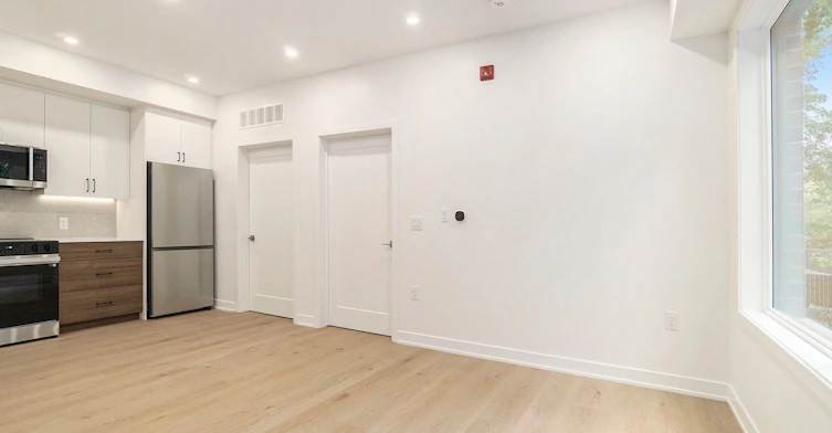 8-373 Iberville Street, Ottawa, ON, K1L 6G1 - 4