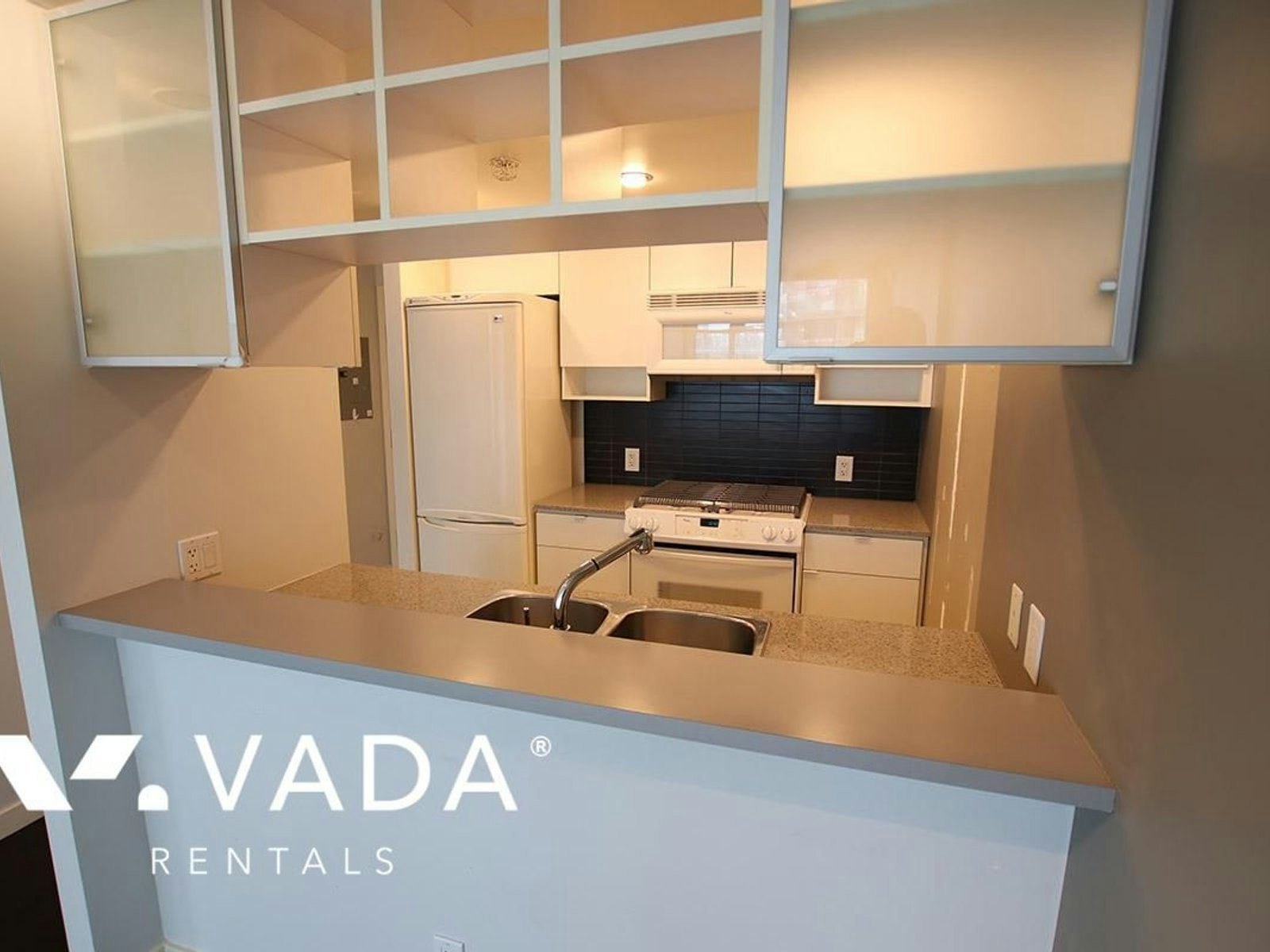 1703-939 Expo Boulevard, Vancouver, BC, V6Z 3G7 - 4
