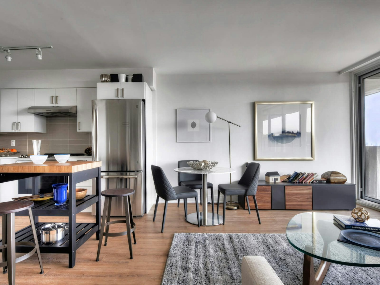One Bedroom-289 The Kingsway, Toronto, ON, M9A 3T9 - 4