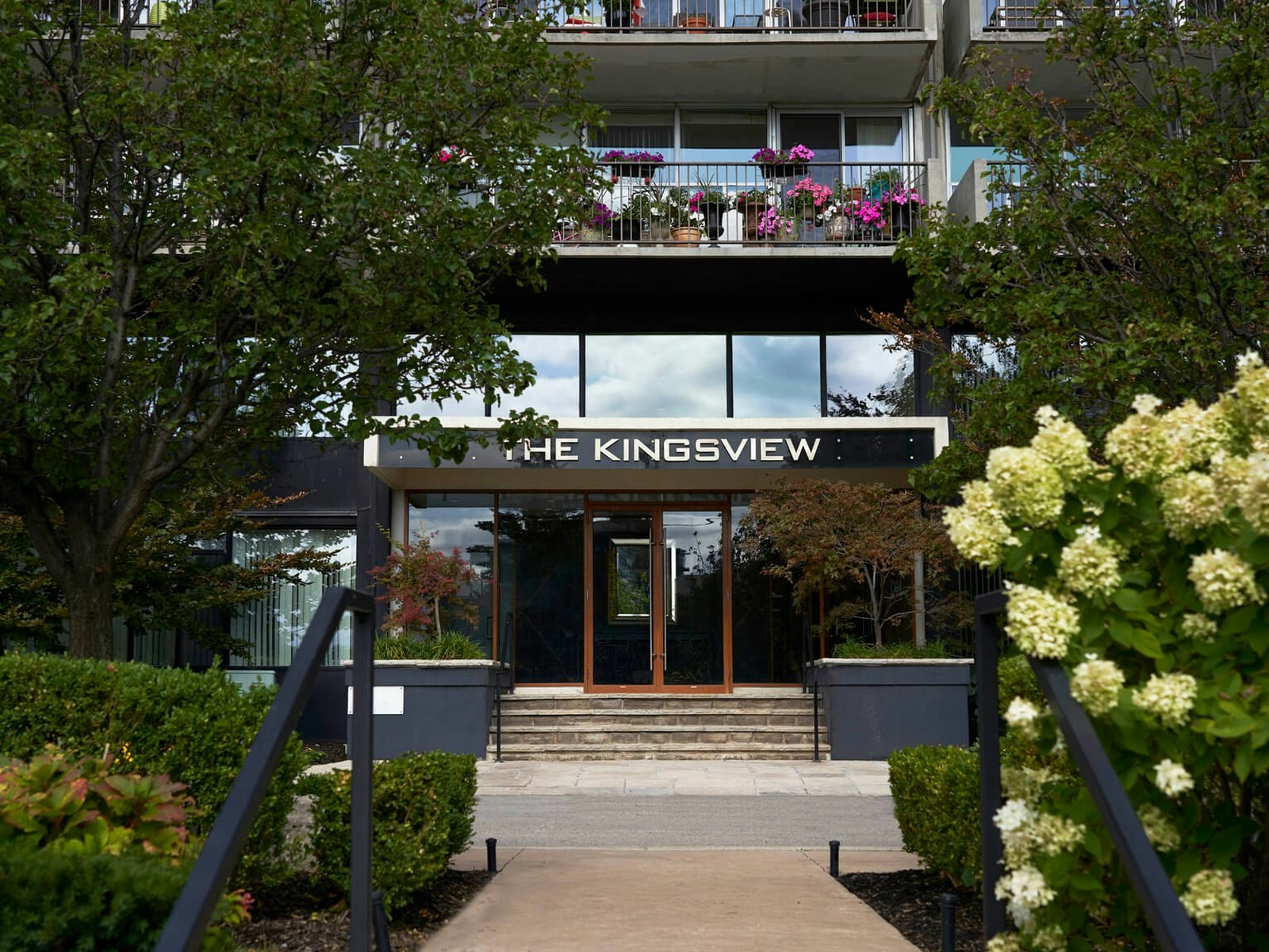 One Bedroom-289 The Kingsway, Toronto, ON, M9A 3T9 - 13