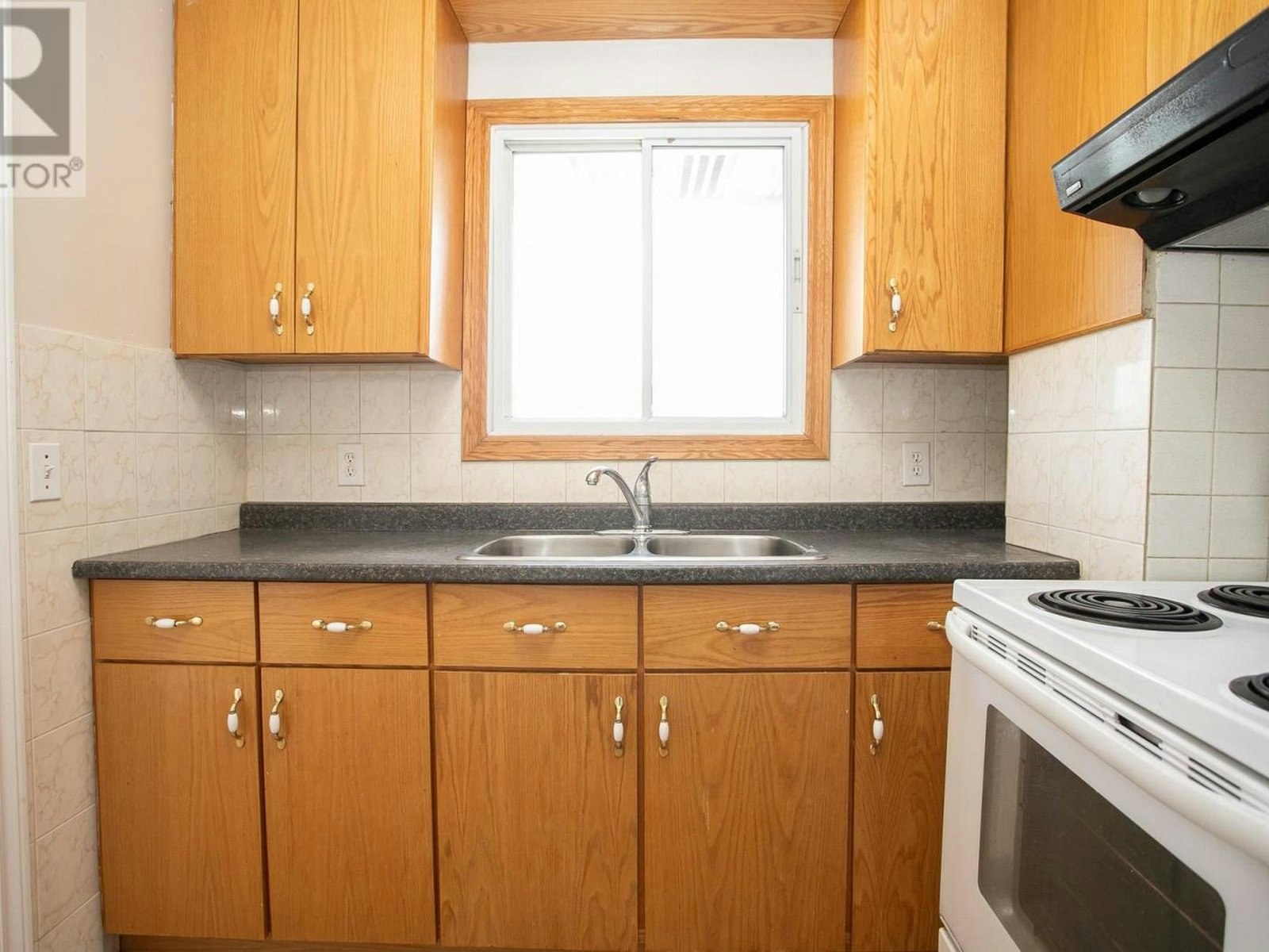 B-84 Wallace Terrace, Sault Ste. Marie, ON, P6C 1K3 - 19