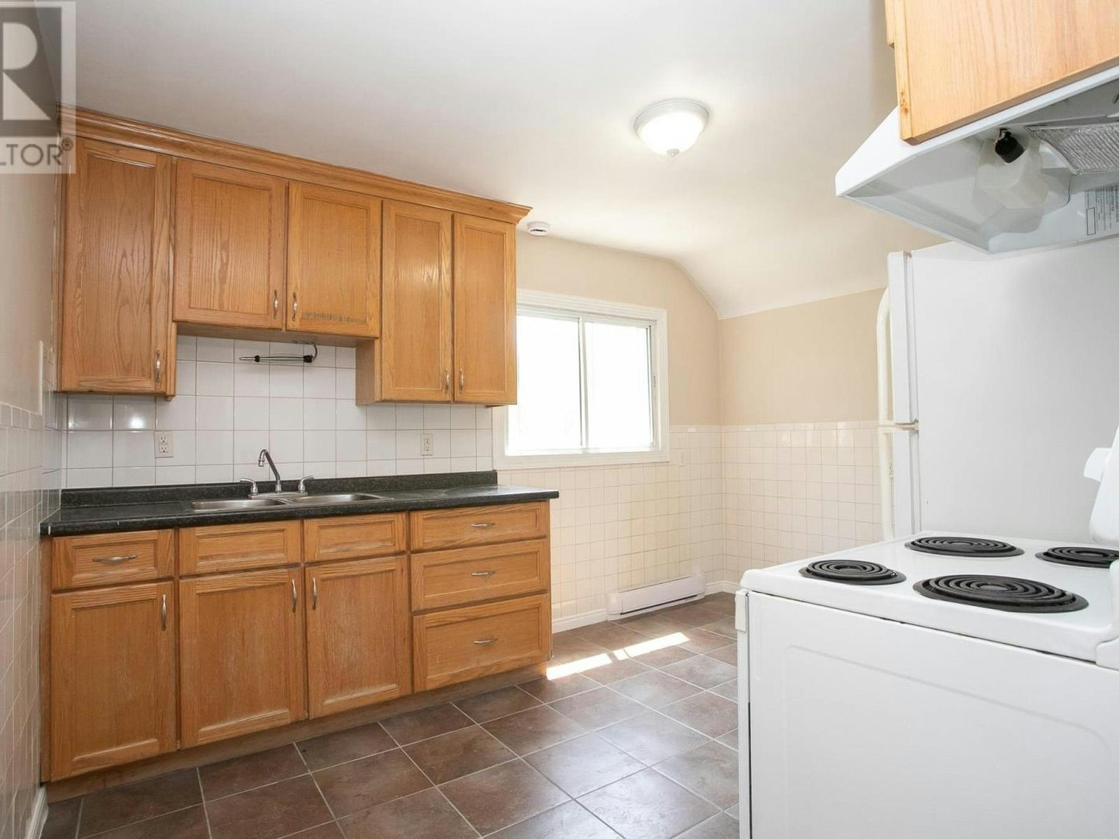 B-84 Wallace Terrace, Sault Ste. Marie, ON, P6C 1K3 - 18