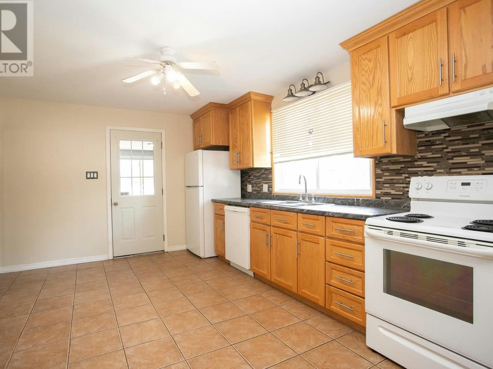 B-84 Wallace Terrace, Sault Ste. Marie, ON, P6C 1K3 - 20