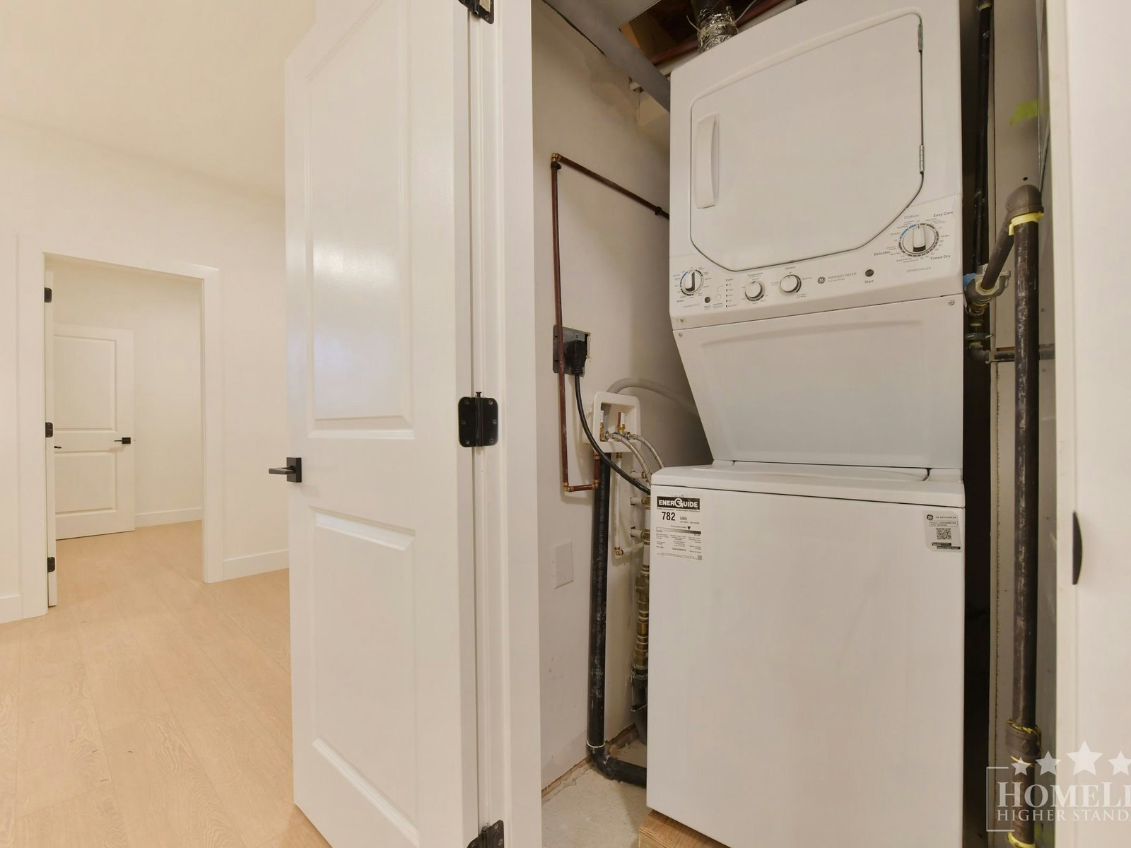 Basement-16678 16 Basement Avenue, Surrey, BC, V3Z 9M4 - 25