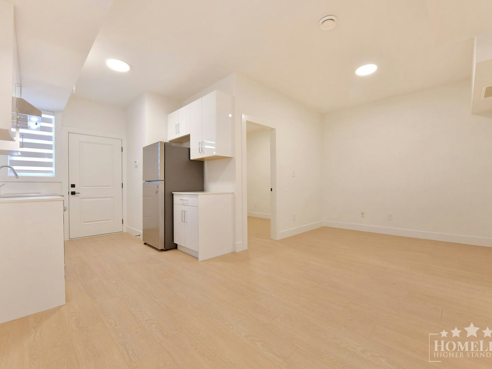 Basement-16678 16 Basement Avenue, Surrey, BC, V3Z 9M4 - 17