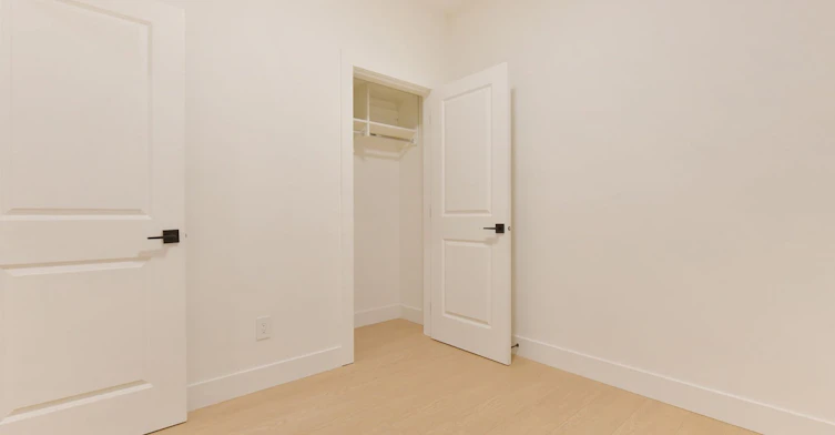 Basement-16678 16 Basement Avenue, Surrey, BC, V3Z 9M4 - 8