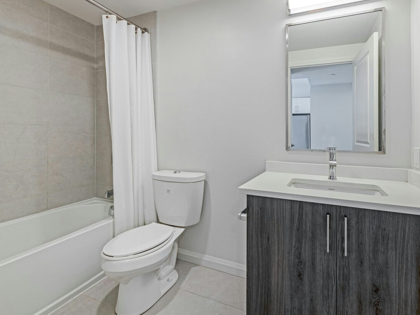 1 Bedroom-63 Scott Street, Kitchener, ON, N2H 0C3 - 4