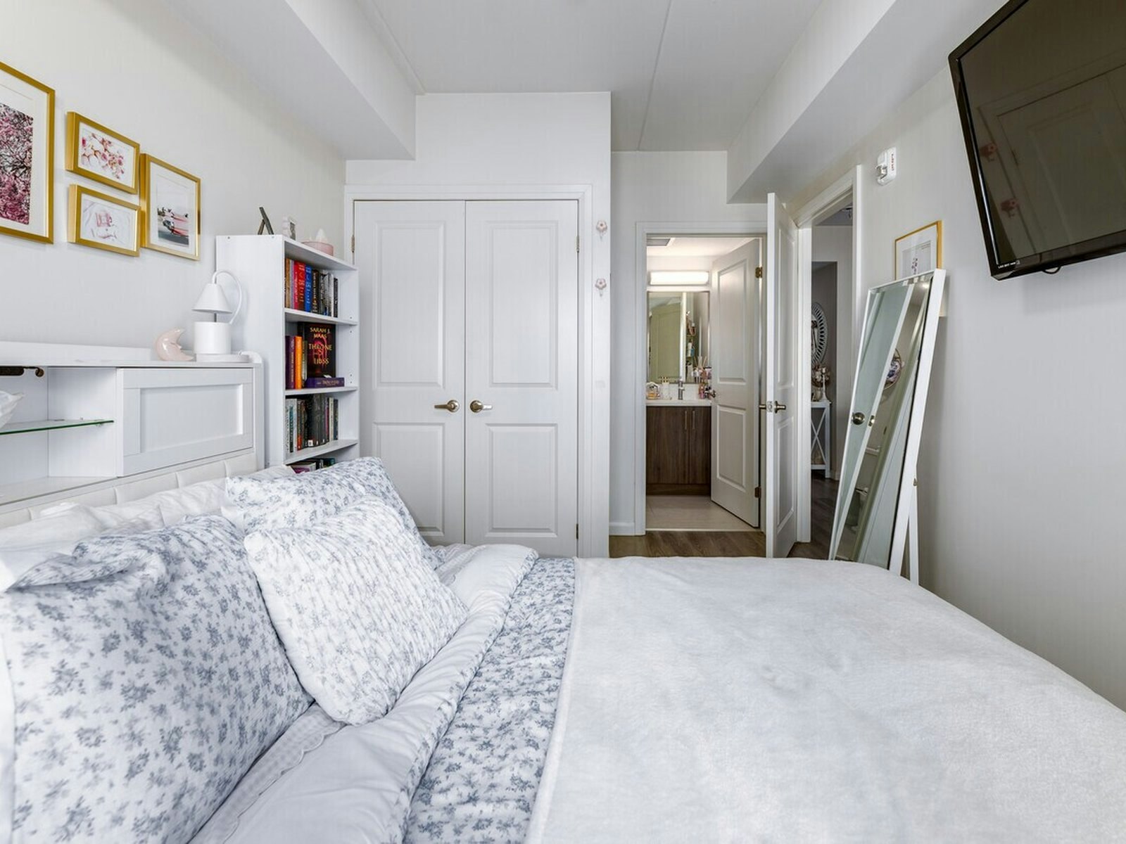 1 Bedroom-63 Scott Street, Kitchener, ON, N2H 0C3 - 10