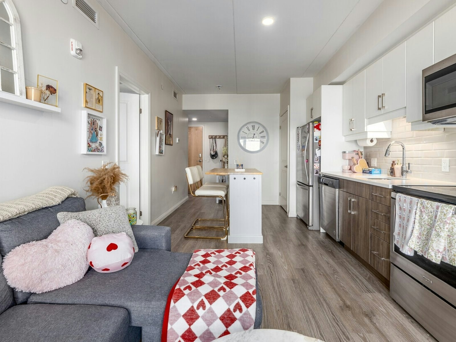 1 Bedroom-63 Scott Street, Kitchener, ON, N2H 0C3 - 7