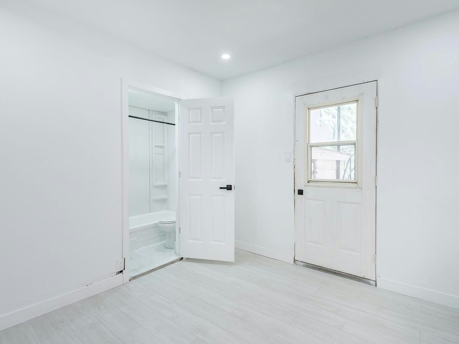 1838-1919 Bossuet Rue, Montréal, QC, H1N 2R6 - 4