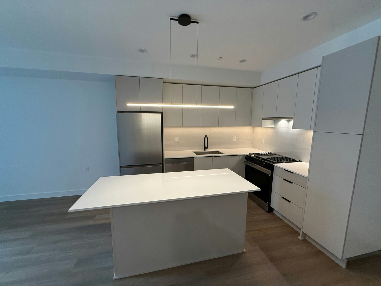 405-7728 119a Street, Delta, BC, V4C 6N6 - 4