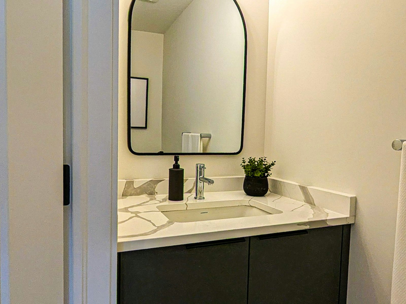 Townhomes-40 Walker Road, Ingersoll, ON, N5C 0E7 - 28