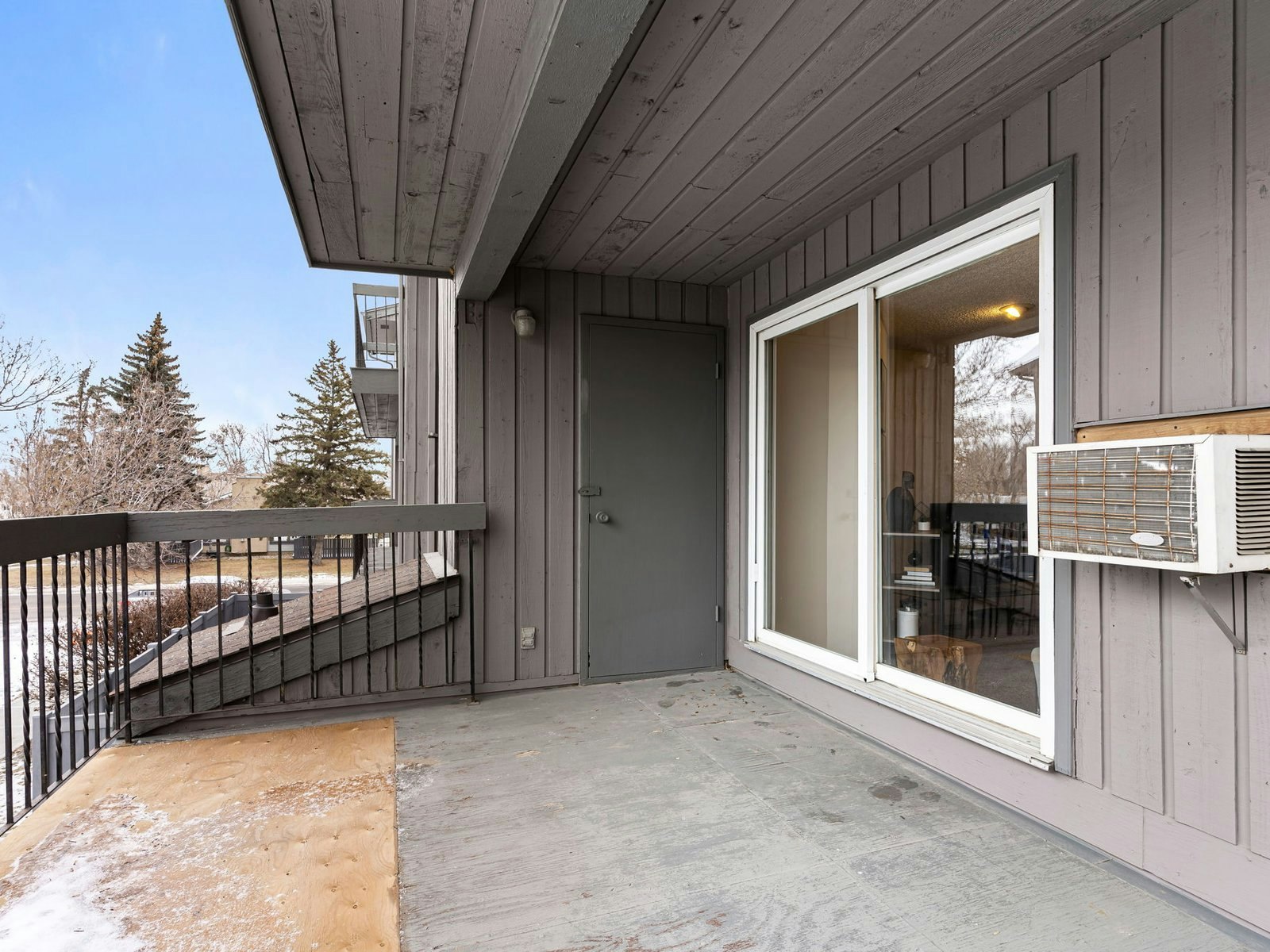 2 Bedroom & 1Bath Furnished-75 Michener Drive, Regina, SK, S4V 0L1 - 13