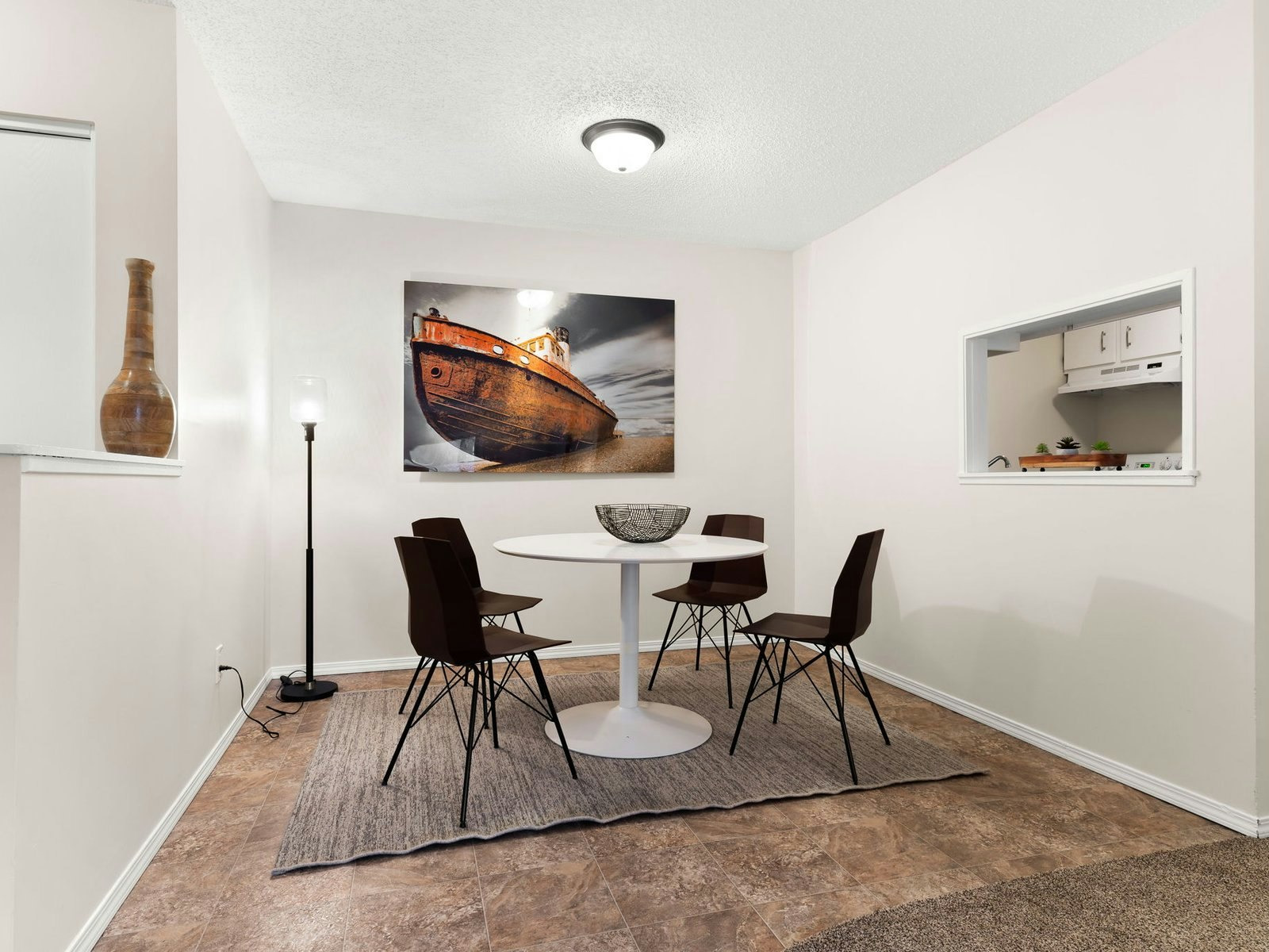 2 Bedroom & 1Bath Furnished-75 Michener Drive, Regina, SK, S4V 0L1 - 4